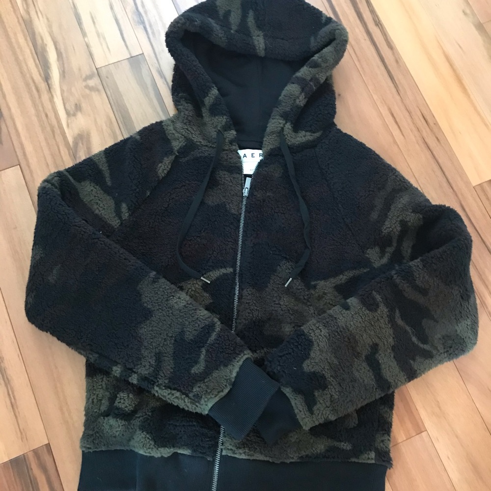 Super soft fleece Aero ZipUp Hoodie sz M